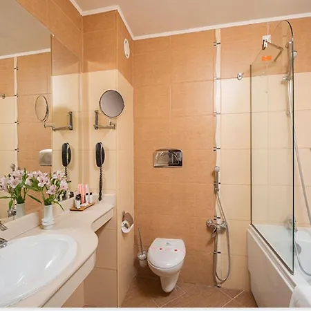 Lorena свети спас *